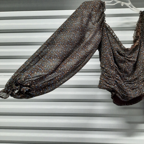 Astr The Label Top Womens Medium Brown Blue Puff Sleeve Smocked Blouse - Picture 8 of 10